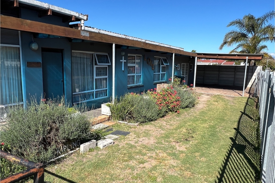 4 Bedroom Property for Sale in Windsor Park Western Cape